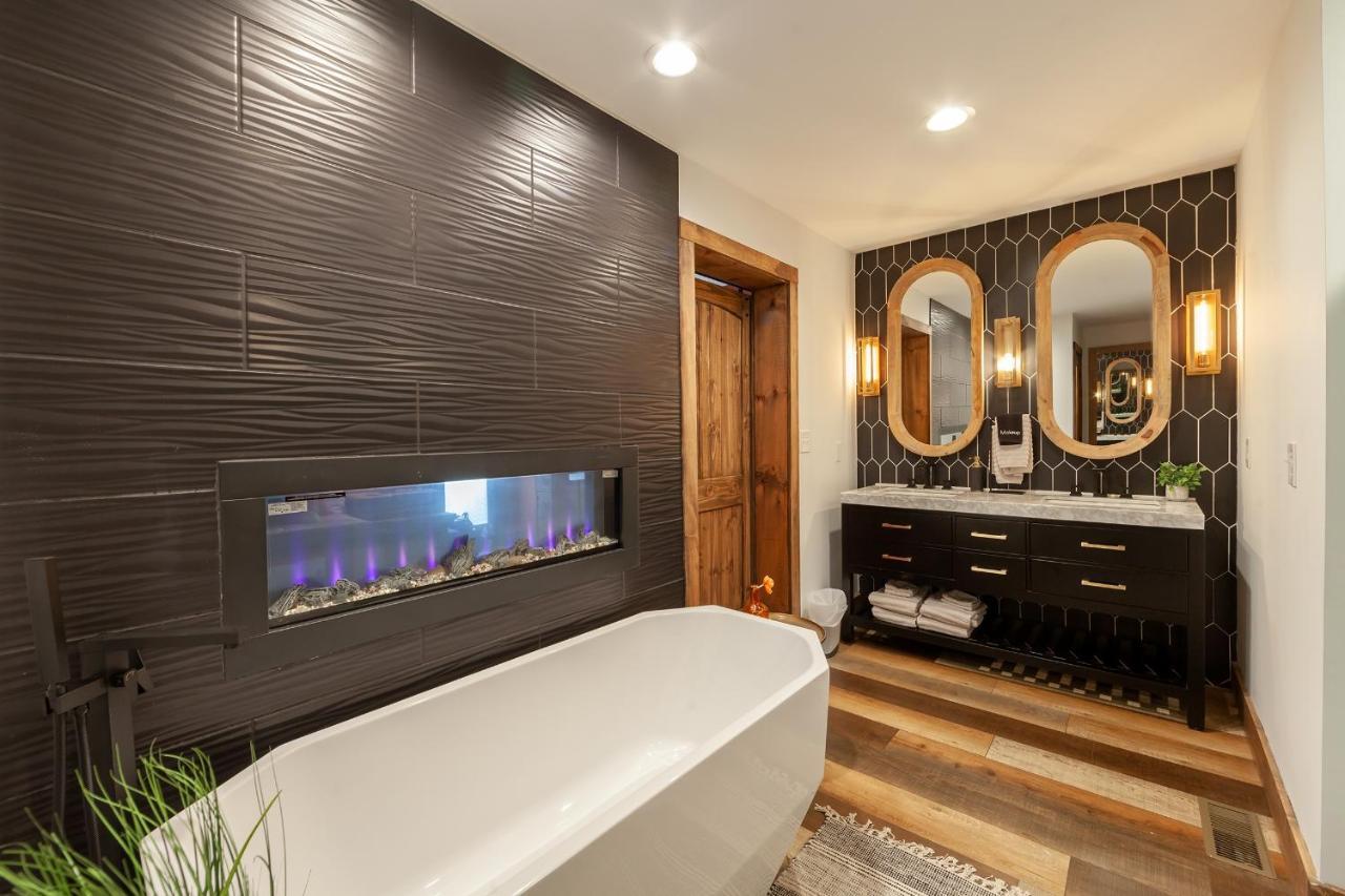 Night Owl Cabin Villa Гетлинбург Екстериор снимка